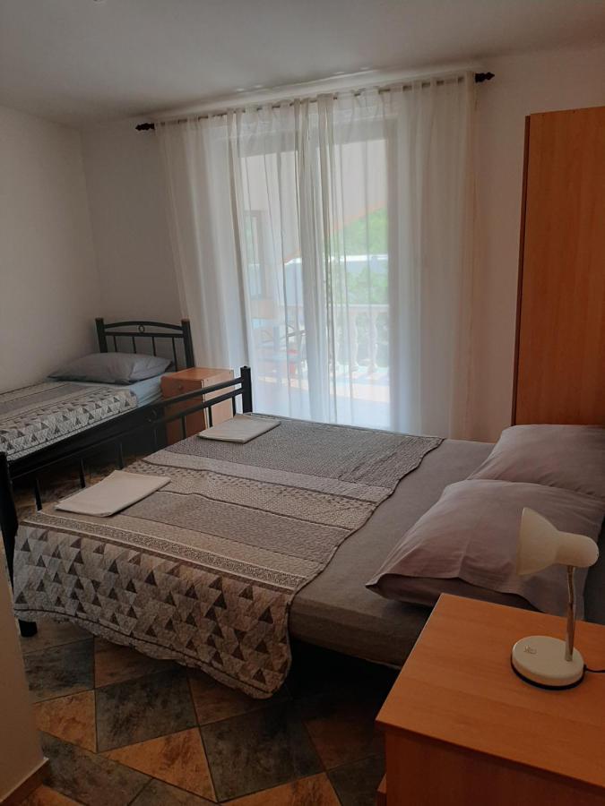 Apartments Marta Starigrad Paklenica Zewnętrze zdjęcie
