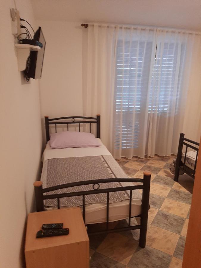 Apartments Marta Starigrad Paklenica Zewnętrze zdjęcie