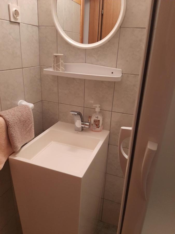 Apartments Marta Starigrad Paklenica Zewnętrze zdjęcie