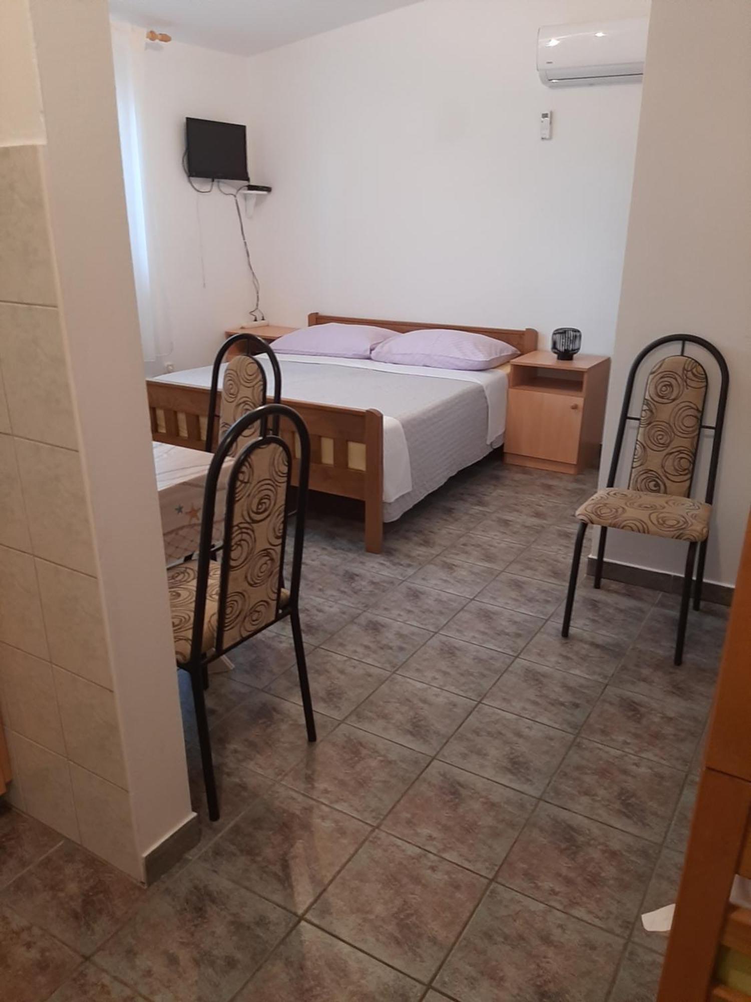 Apartments Marta Starigrad Paklenica Pokój zdjęcie