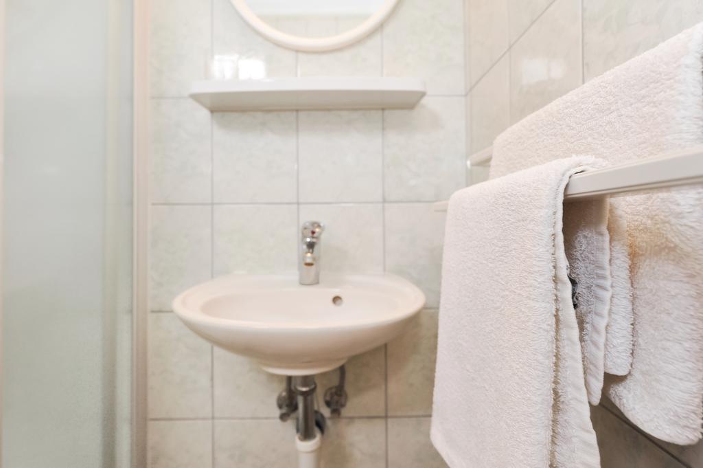 Apartments Marta Starigrad Paklenica Pokój zdjęcie